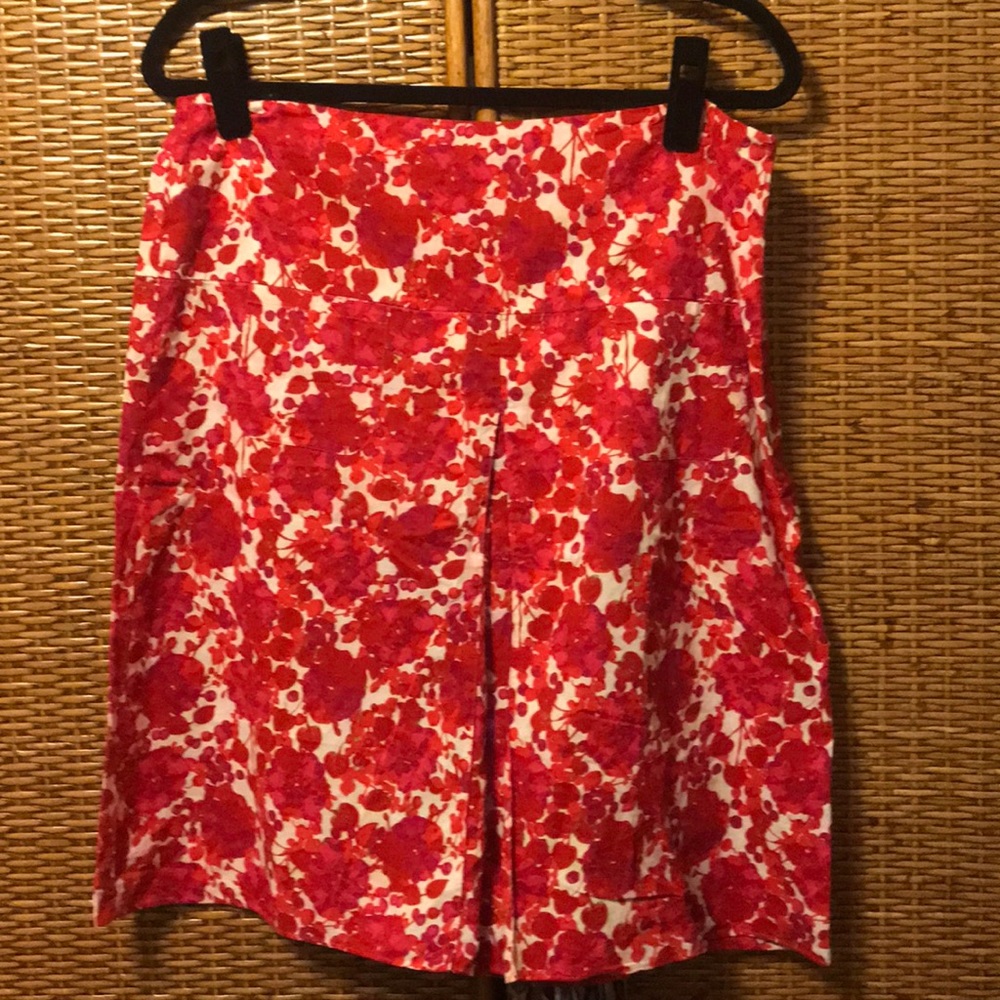 Gorgeous Diane vonFurstenberg red floral skirt szL
